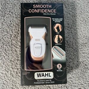 Wahl Smooth Confidence Shaver - White and Silver - NEW